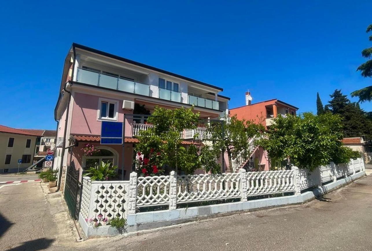 Apartments Tereza Novigrad  Exterior photo